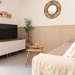 Proche Plage, Avec Piscine Et Climatisation, Parking Prive - Arrivee Autonome - Lit Queen Size Apartamento