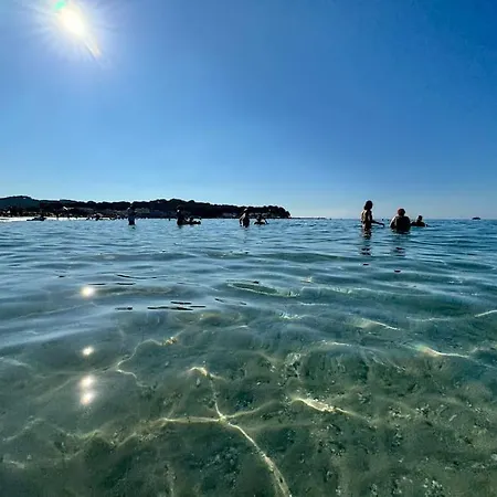 Proche Plage, Avec Piscine Et Climatisation, Parking Prive - Arrivee Autonome - Lit Queen Size ラ・セーヌ・シュル・メール