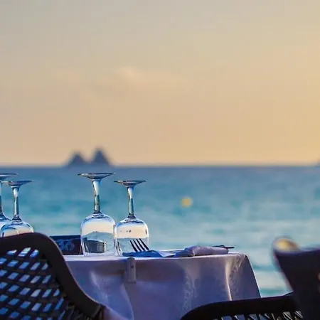 Proche Plage, Avec Piscine Et Climatisation, Parking Prive - Arrivee Autonome - Lit Queen Size ラ・セーヌ・シュル・メール